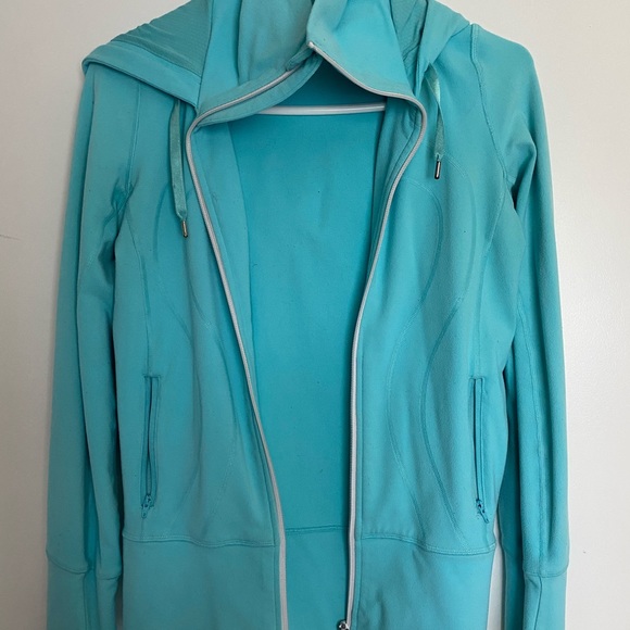 Lululemon Stride Hoodie. Size 4 - Picture 1 of 6